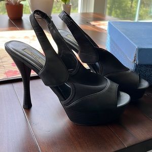 Vera Wang Black stiletto heels